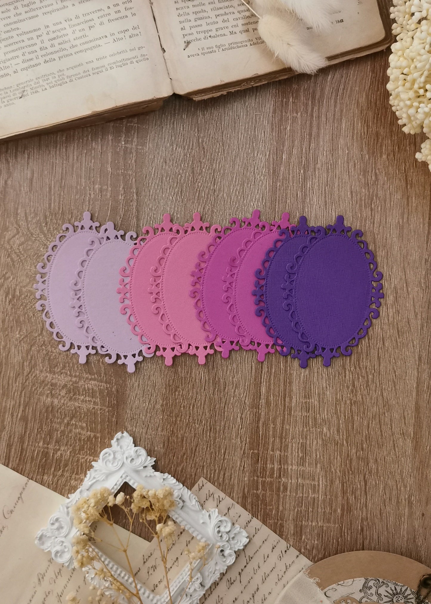 Oval Frame Die Cut